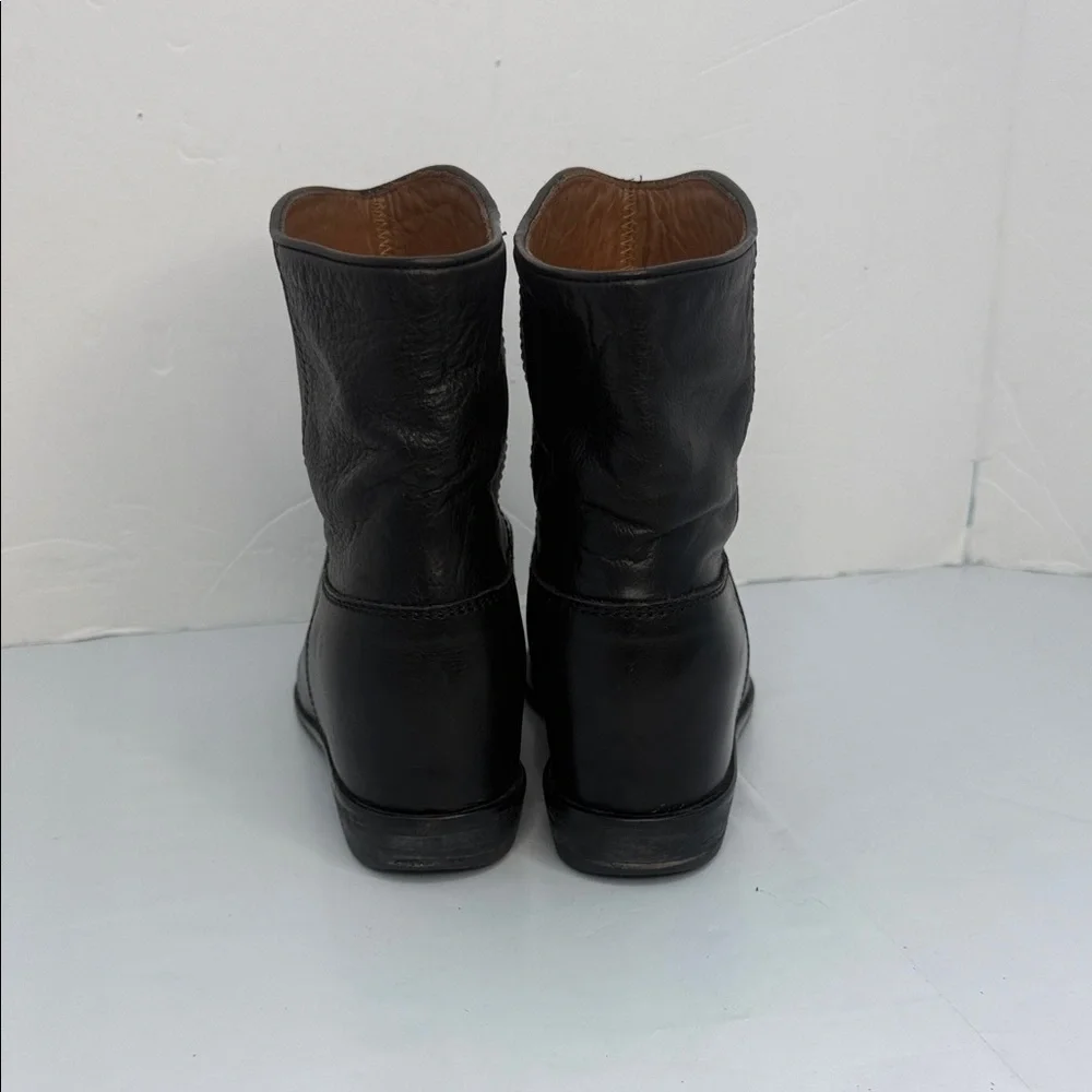 R & Renzi  Italian leather Heiden heel ankle booties. Size 37